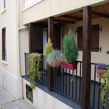 Ferienwohnung Les Combles Rosny-sous-Bois Exterior foto