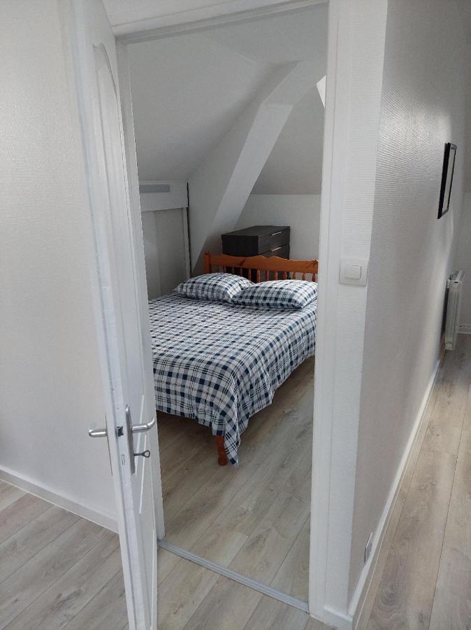 Ferienwohnung Les Combles Rosny-sous-Bois Exterior foto